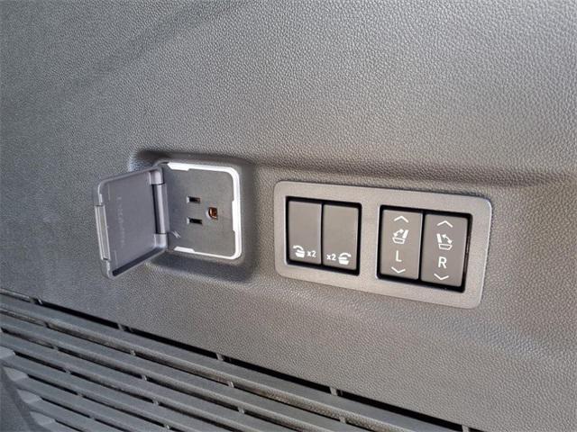 new 2025 GMC Yukon XL car, priced at $85,360