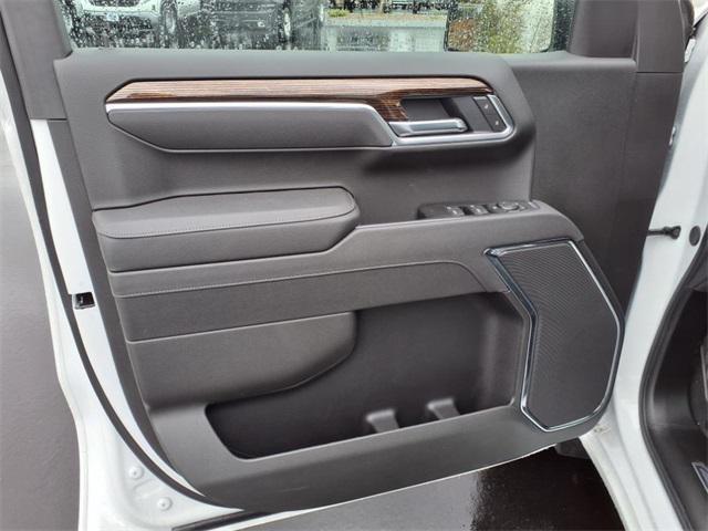 new 2025 GMC Sierra 1500 car, priced at $49,395