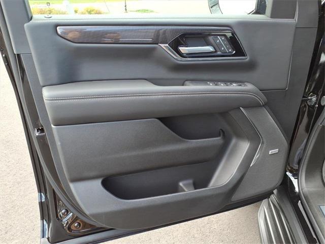 new 2025 GMC Yukon XL car, priced at $76,730