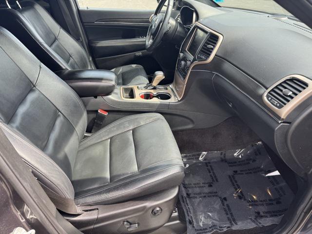 used 2017 Jeep Grand Cherokee car, priced at $15,999