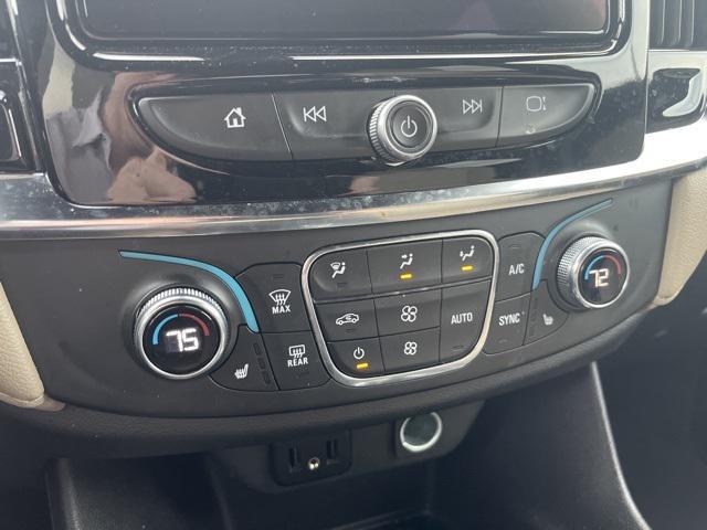 used 2023 Chevrolet Traverse car, priced at $28,499