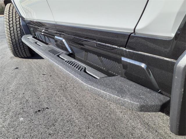 new 2025 GMC HUMMER EV SUV car, priced at $90,465