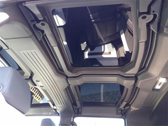 new 2025 GMC HUMMER EV SUV car, priced at $90,465