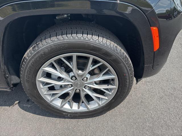 used 2025 Jeep Grand Cherokee car, priced at $51,999