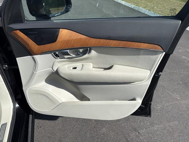 used 2022 Volvo XC90 car, priced at $37,999