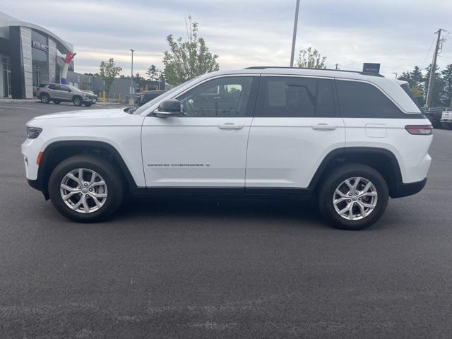 used 2022 Jeep Grand Cherokee car, priced at $31,499