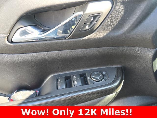 used 2023 GMC Acadia car, priced at $36,999