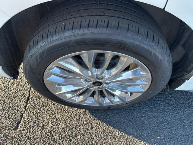 used 2022 Ford Edge car, priced at $31,995