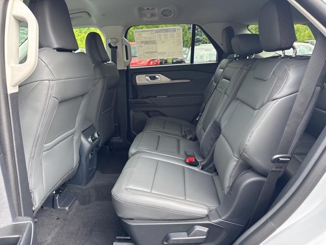 new 2025 Ford Explorer car, priced at $48,345
