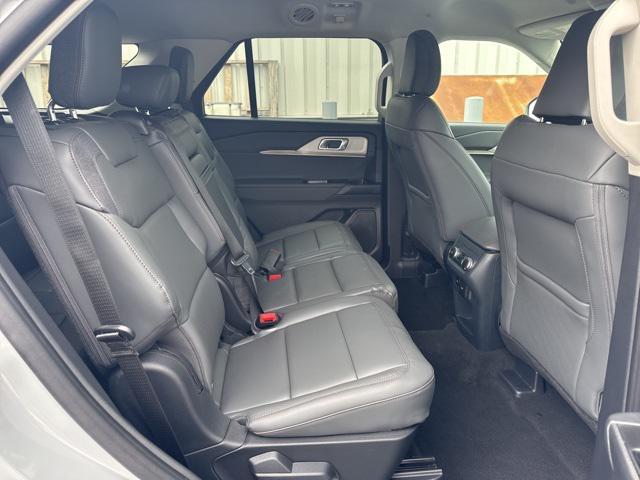 new 2025 Ford Explorer car, priced at $48,345