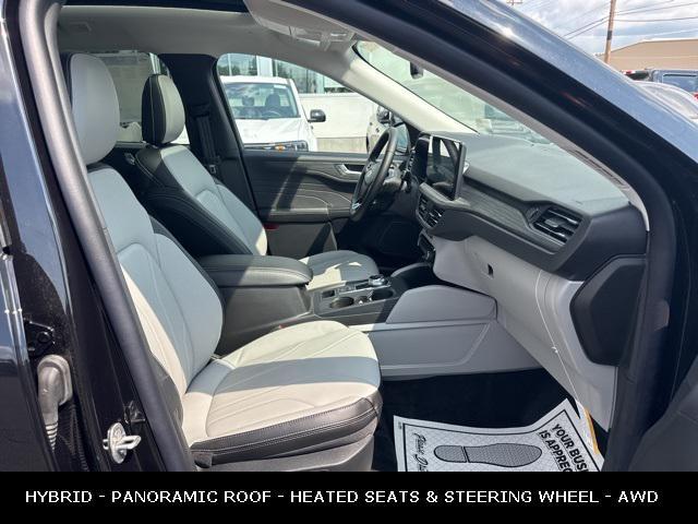 new 2025 Ford Escape car, priced at $40,495
