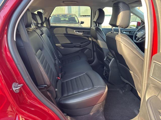 used 2024 Ford Edge car, priced at $30,995