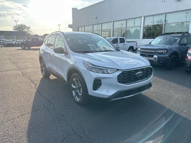 new 2025 Ford Escape car