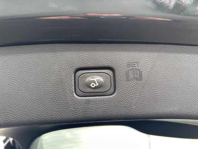 used 2024 Ford Edge car, priced at $28,995