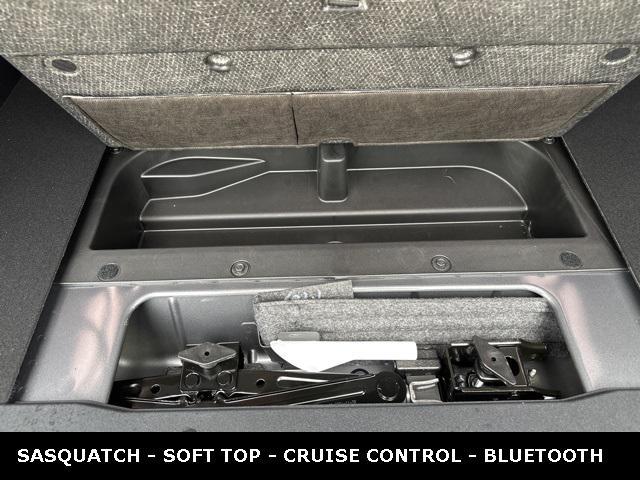 new 2025 Ford Bronco car, priced at $48,010