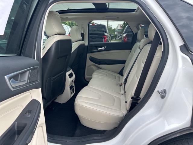 used 2022 Ford Edge car