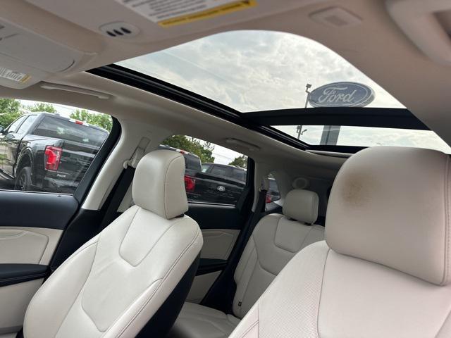 used 2022 Ford Edge car