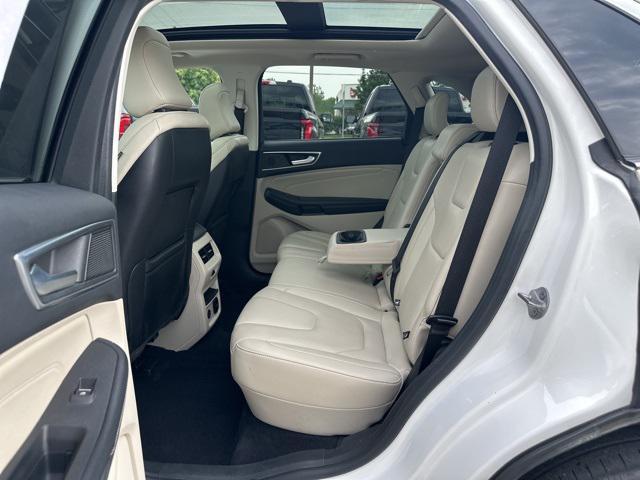 used 2022 Ford Edge car