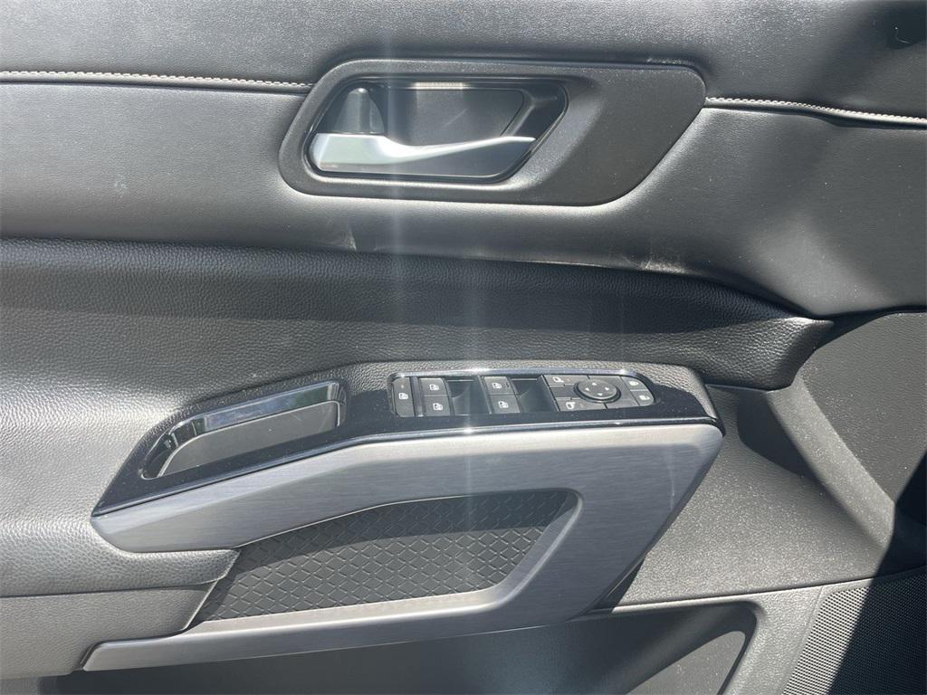 used 2023 Nissan Pathfinder car, priced at $32,997