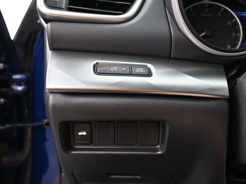 used 2023 Nissan Maxima car, priced at $22,922