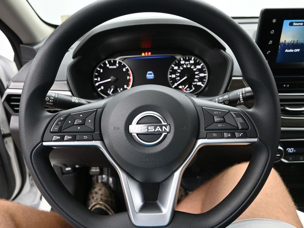 new 2025 Nissan Altima car, priced at $29,356