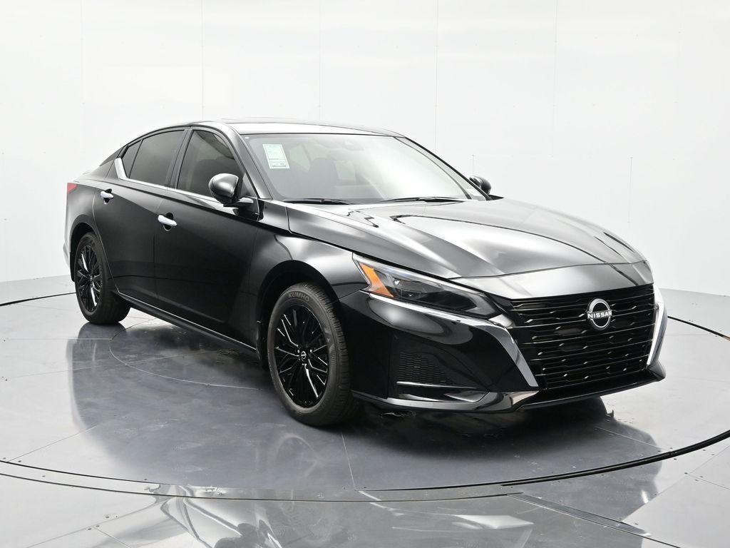 new 2025 Nissan Altima car, priced at $28,950