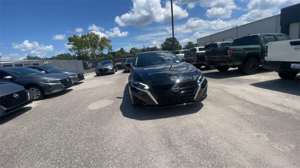 new 2025 Nissan Altima car, priced at $28,950