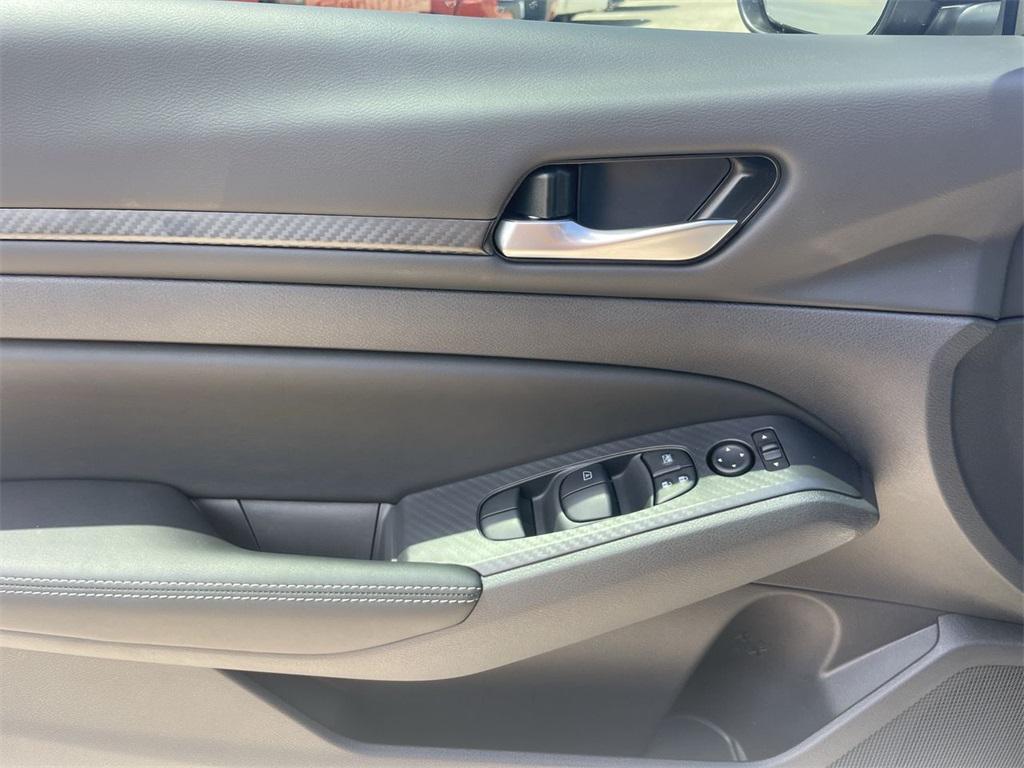 new 2025 Nissan Altima car, priced at $28,950