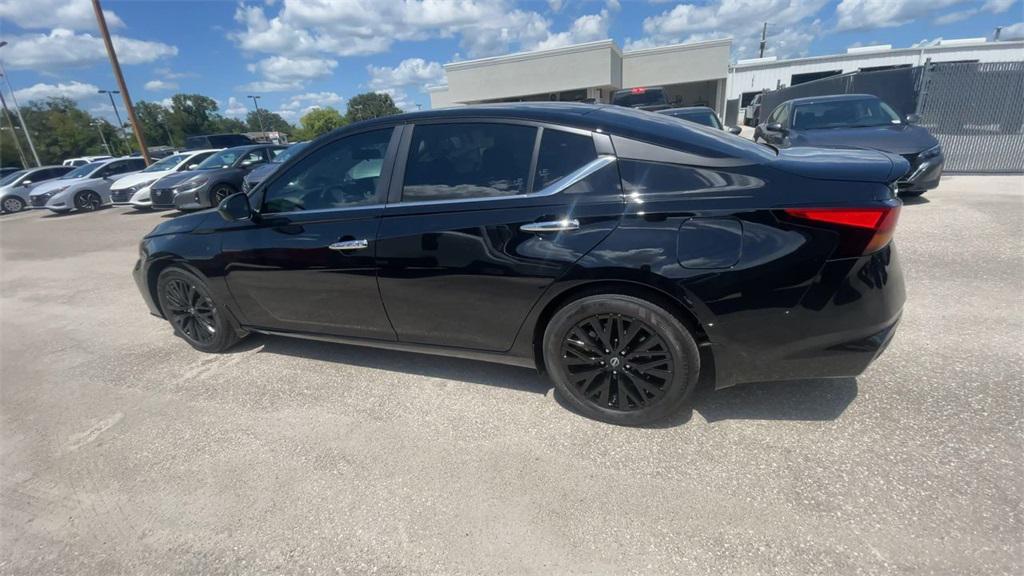 new 2025 Nissan Altima car, priced at $28,950