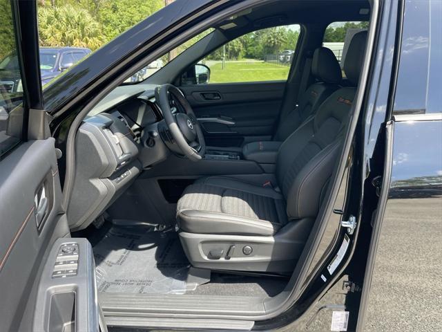 new 2025 Nissan Pathfinder car, priced at $47,175