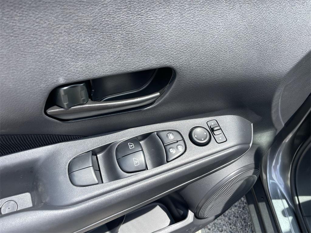 new 2025 Nissan Kicks car, priced at $23,028