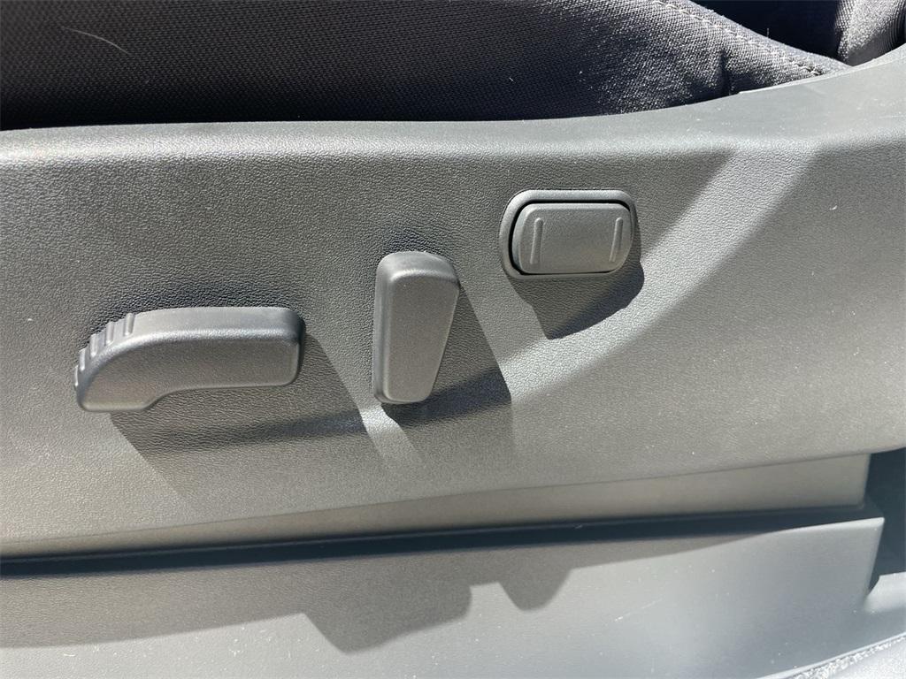 new 2025 Nissan Frontier car, priced at $35,119