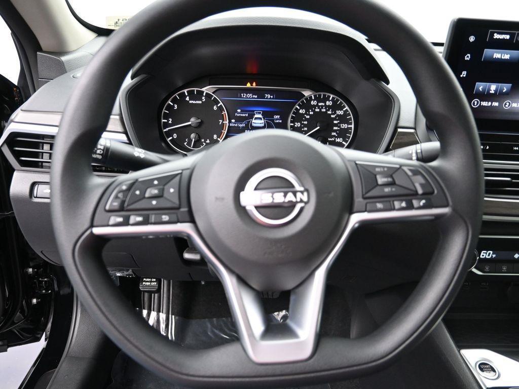 new 2025 Nissan Altima car, priced at $28,950