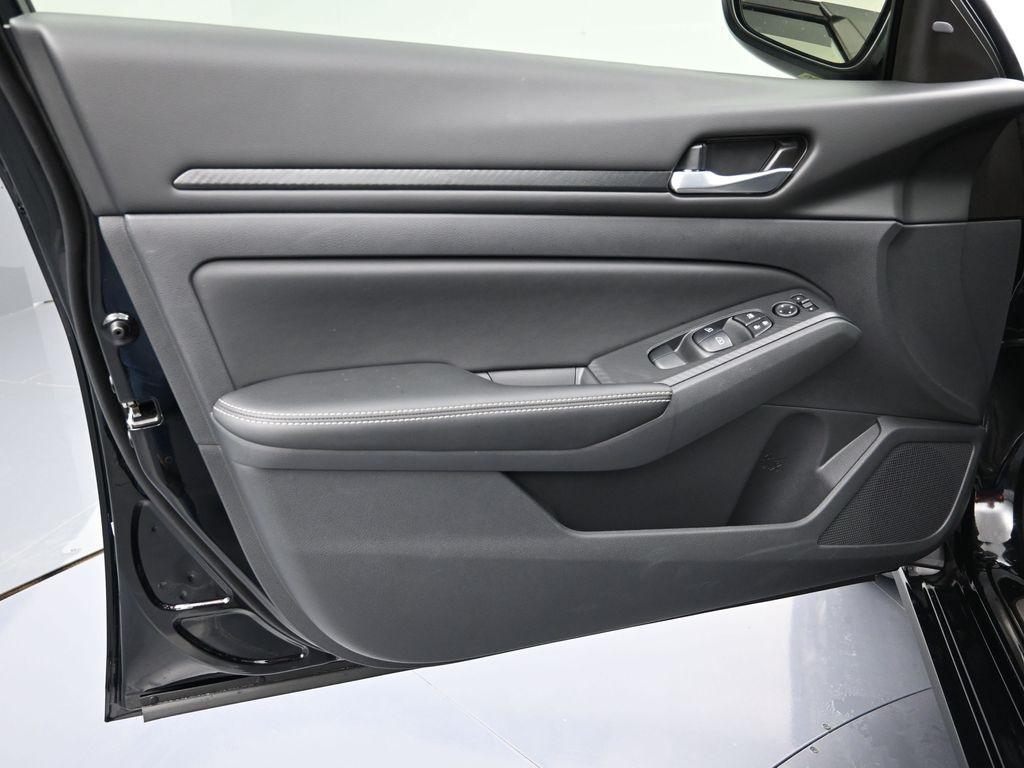 new 2025 Nissan Altima car, priced at $28,950