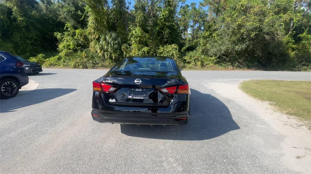 new 2025 Nissan Altima car, priced at $27,964
