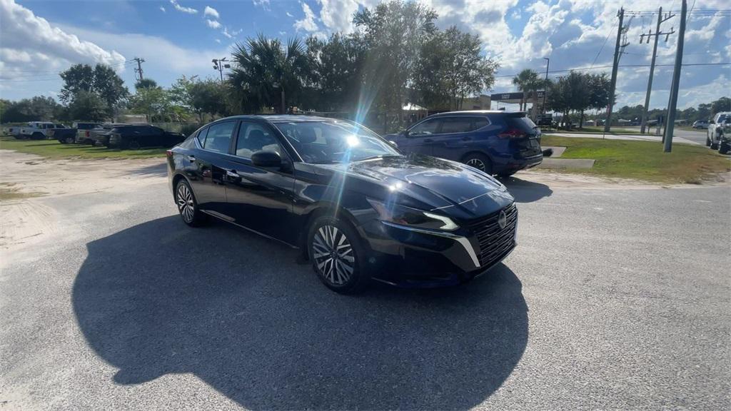 new 2025 Nissan Altima car, priced at $27,964