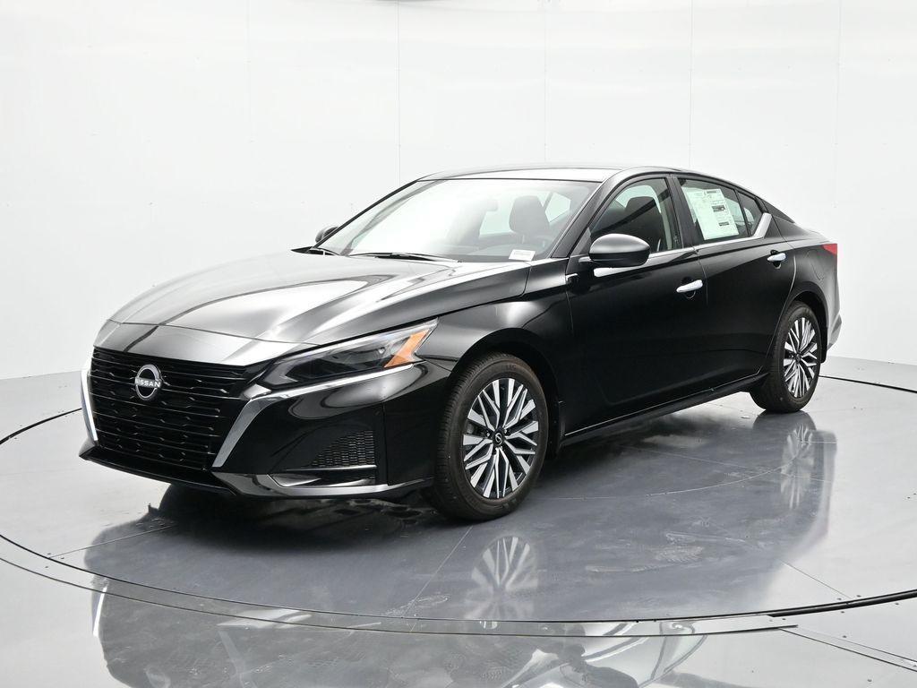 new 2025 Nissan Altima car, priced at $27,964
