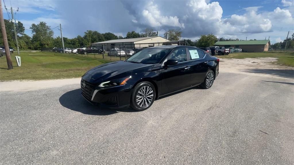new 2025 Nissan Altima car, priced at $27,964