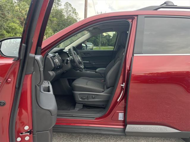 new 2025 Nissan Pathfinder car, priced at $44,225