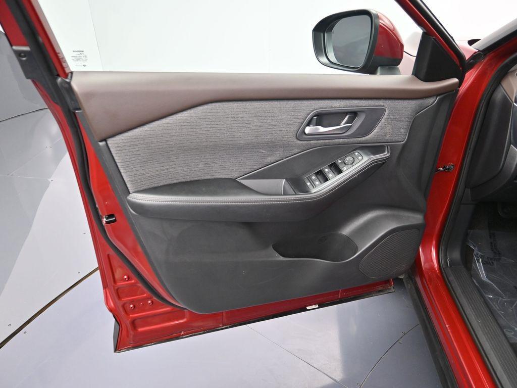 used 2023 Nissan Rogue car, priced at $21,522