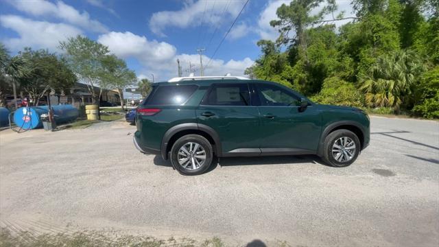 new 2025 Nissan Pathfinder car, priced at $45,735
