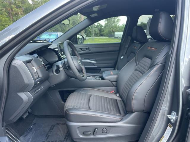 new 2025 Nissan Pathfinder car, priced at $46,595