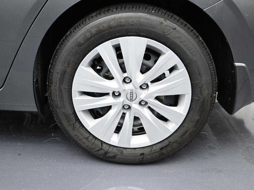 new 2025 Nissan Sentra car, priced at $22,685