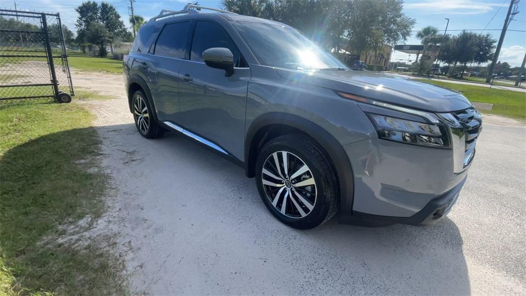 new 2025 Nissan Pathfinder car, priced at $49,156