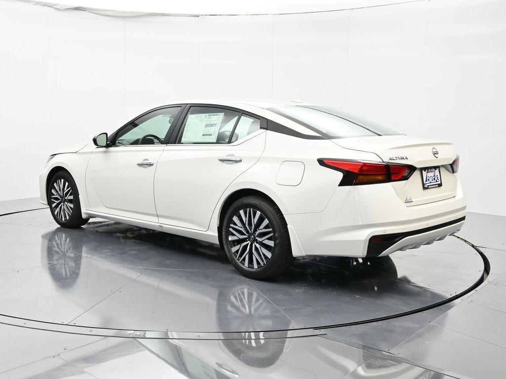 new 2025 Nissan Altima car, priced at $28,370