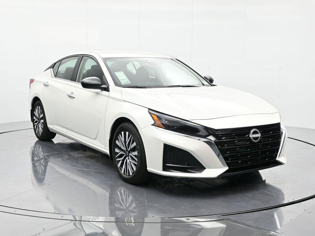 new 2025 Nissan Altima car, priced at $28,370