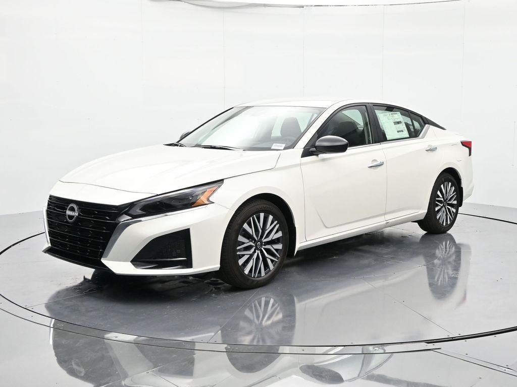 new 2025 Nissan Altima car, priced at $28,370