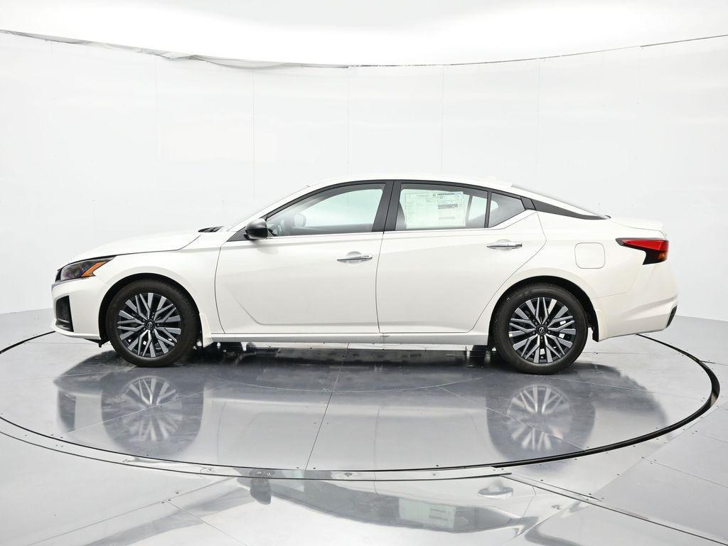 new 2025 Nissan Altima car, priced at $28,370
