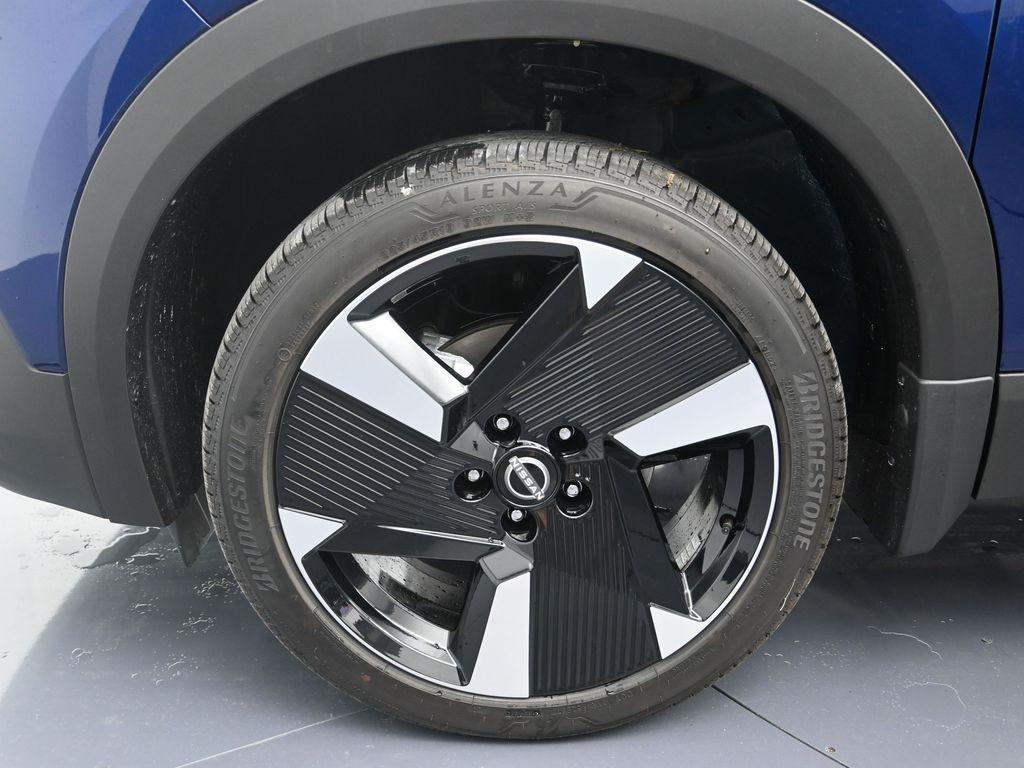 new 2026 Nissan Kicks car, priced at $28,978