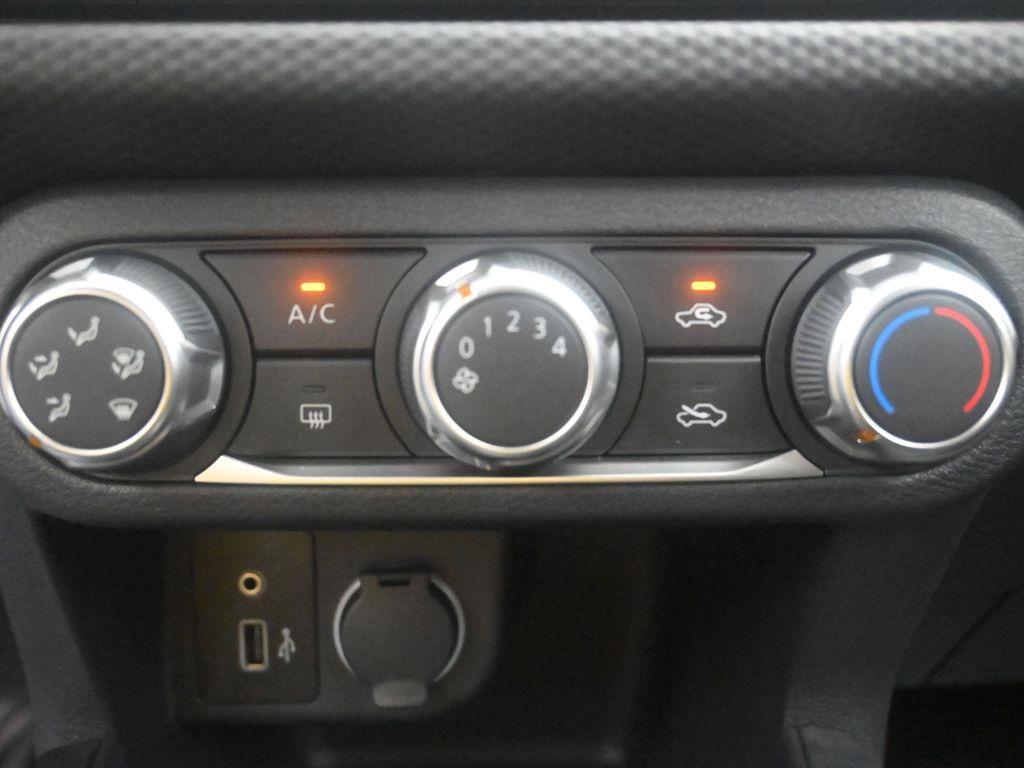 new 2025 Nissan Kicks car, priced at $23,347